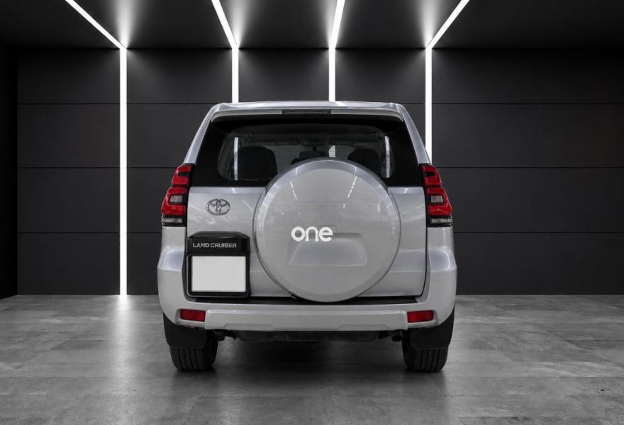 TOYOTA Land Cruiser 2021
