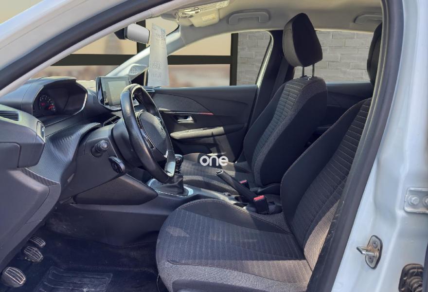 PEUGEOT 208 2022
