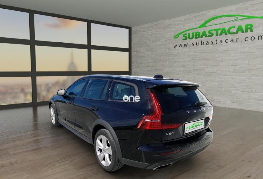 VOLVO V60 2021