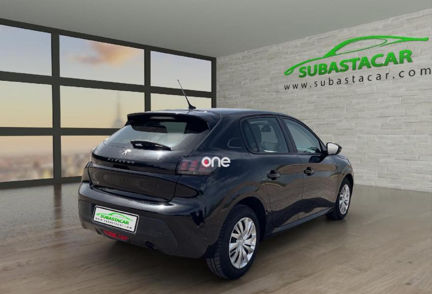 PEUGEOT 208 2021