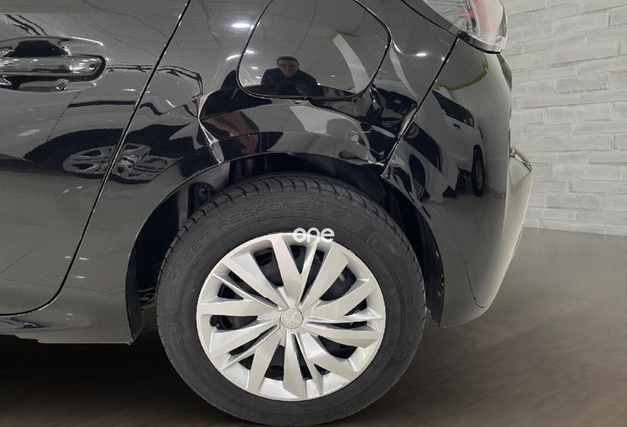 PEUGEOT 208 2021