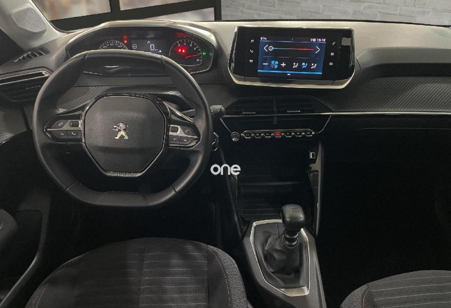 PEUGEOT 208 2021