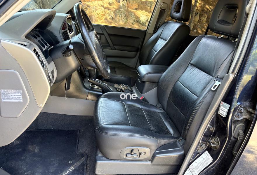 MITSUBISHI Montero 2005