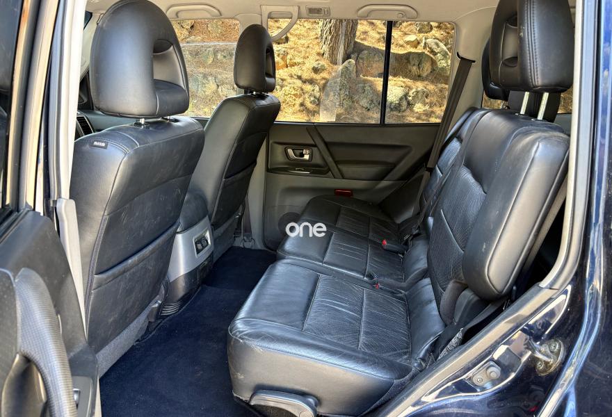 MITSUBISHI Montero 2005