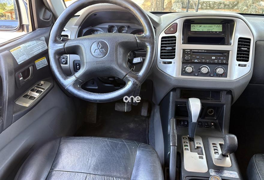 MITSUBISHI Montero 2005