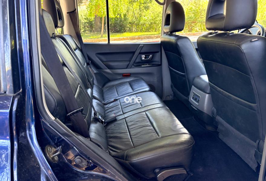 MITSUBISHI Montero 2005