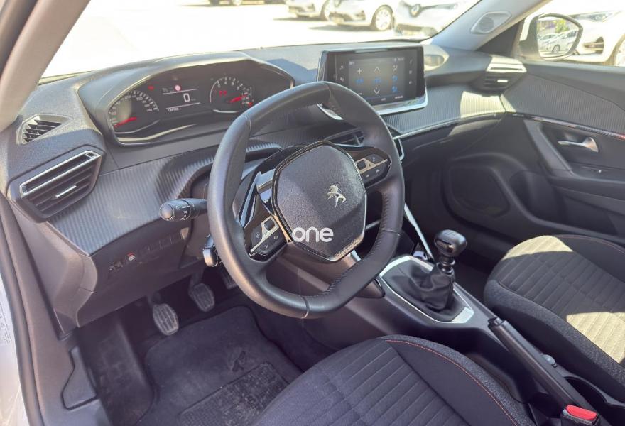 PEUGEOT 2008 2021
