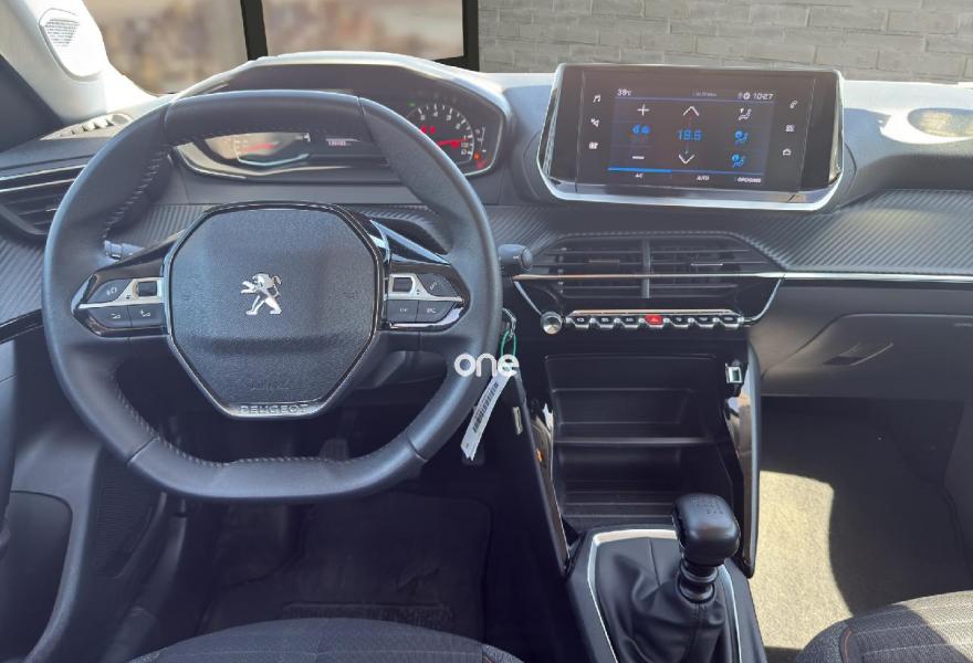PEUGEOT 2008 2021