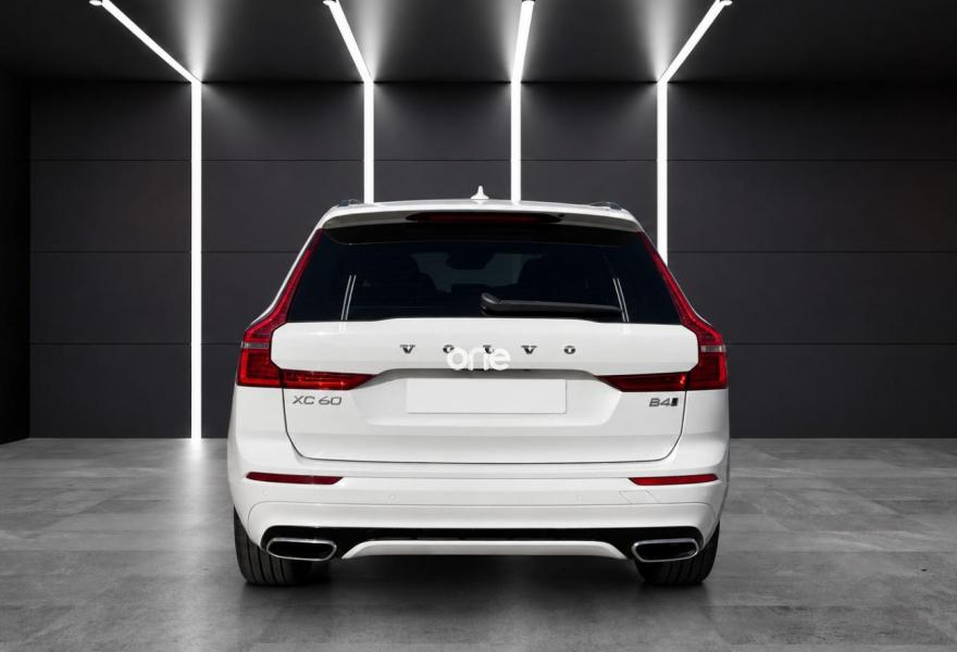 VOLVO XC60 2020