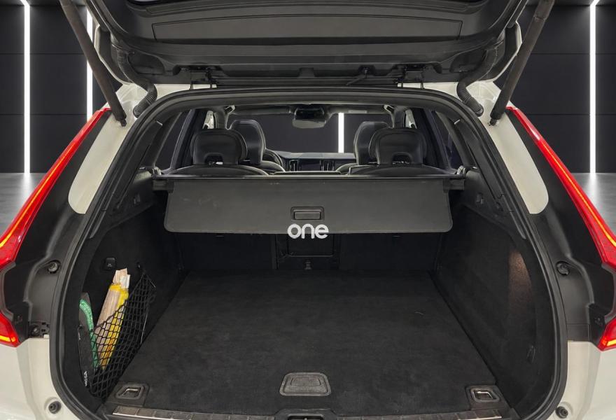 VOLVO XC60 2020