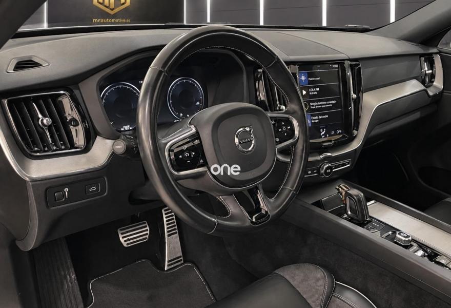 VOLVO XC60 2020