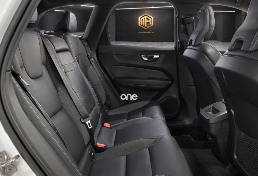 VOLVO XC60 2020
