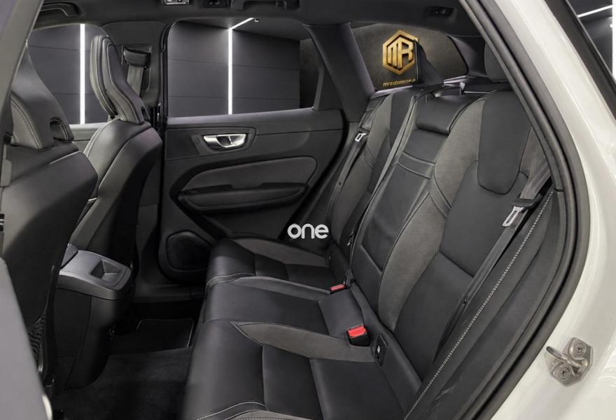 VOLVO XC60 2020