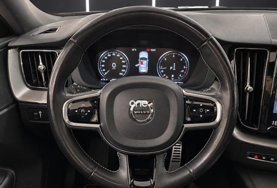 VOLVO XC60 2020