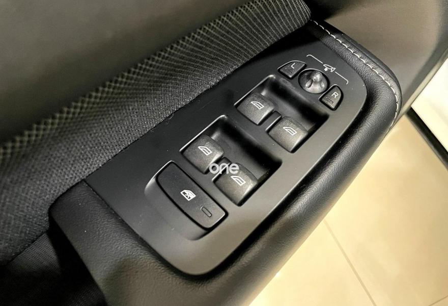 VOLVO XC60 2020