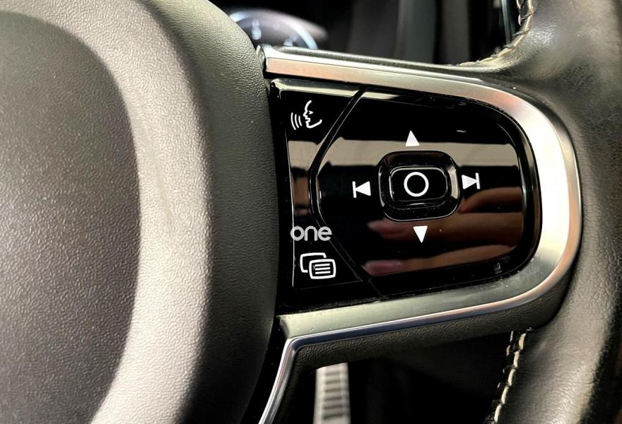 VOLVO XC60 2020