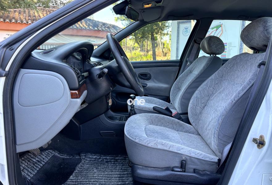PEUGEOT 406 1997