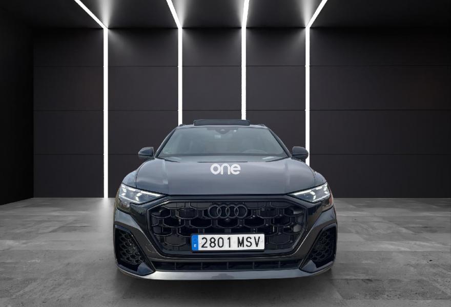 AUDI Q8 2024
