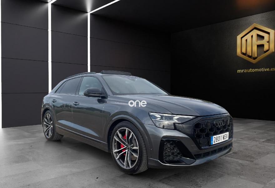 AUDI Q8 2024