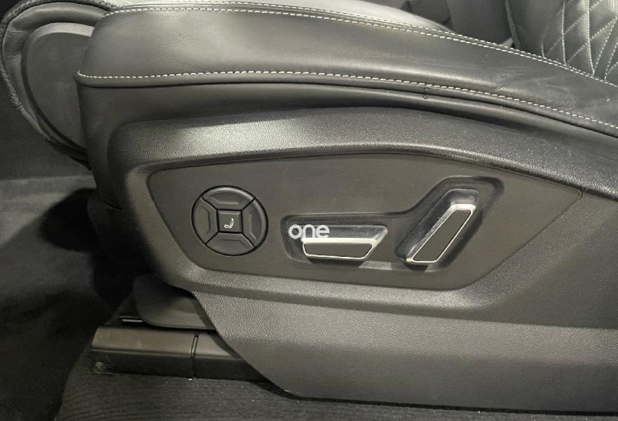 AUDI Q8 2024