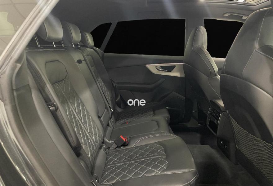 AUDI Q8 2024