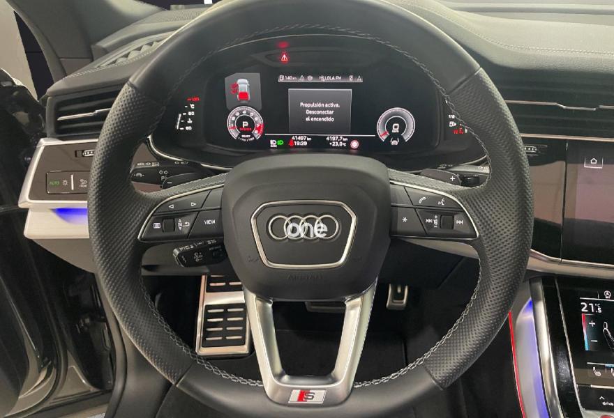 AUDI Q8 2024