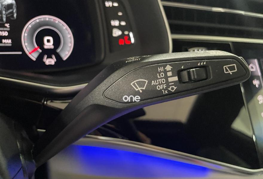 AUDI Q8 2024