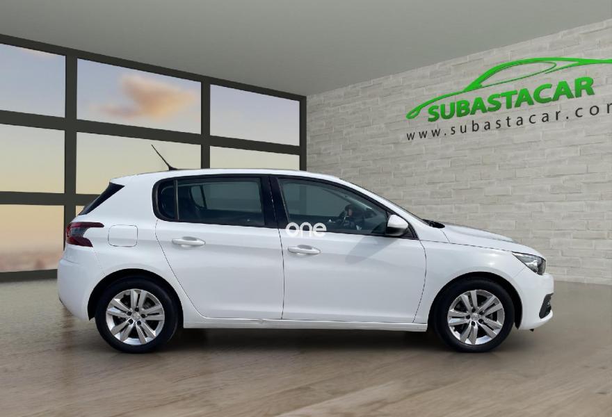 PEUGEOT 308 2021