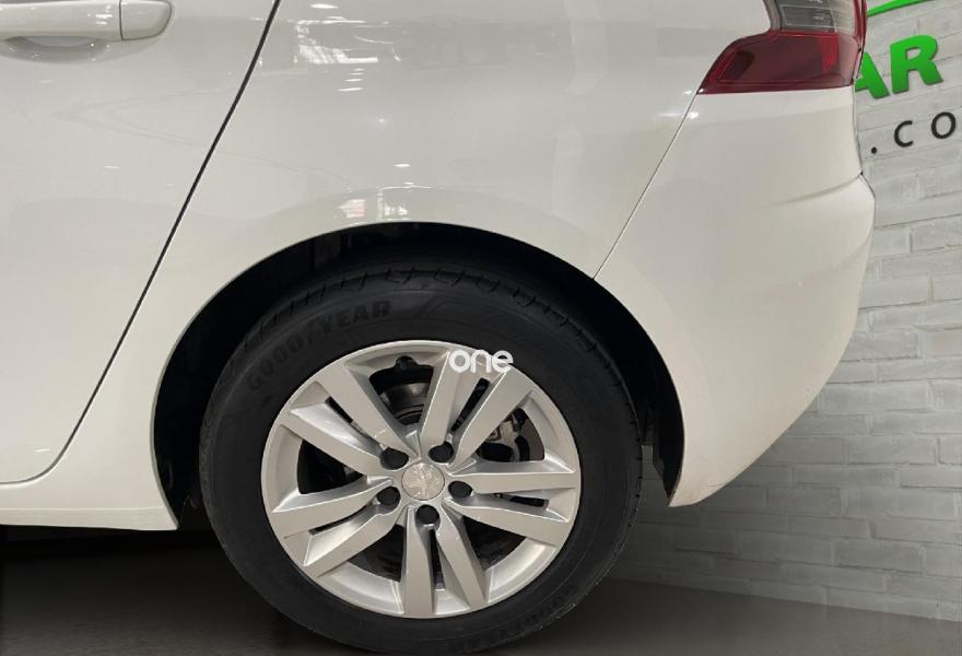 PEUGEOT 308 2021