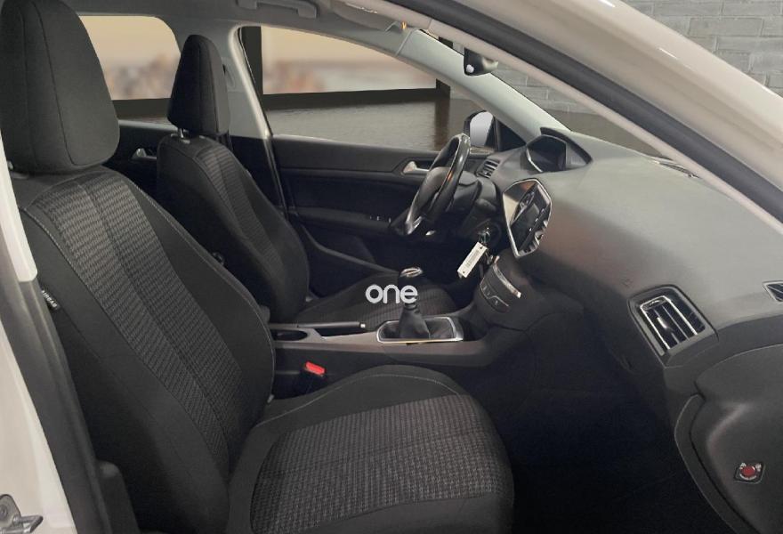 PEUGEOT 308 2021