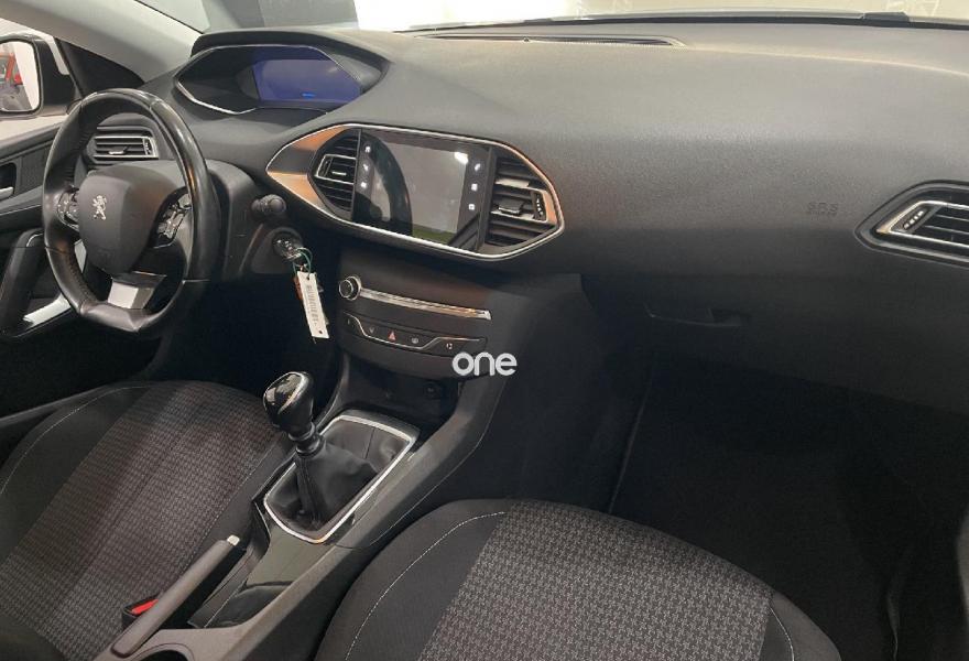 PEUGEOT 308 2021