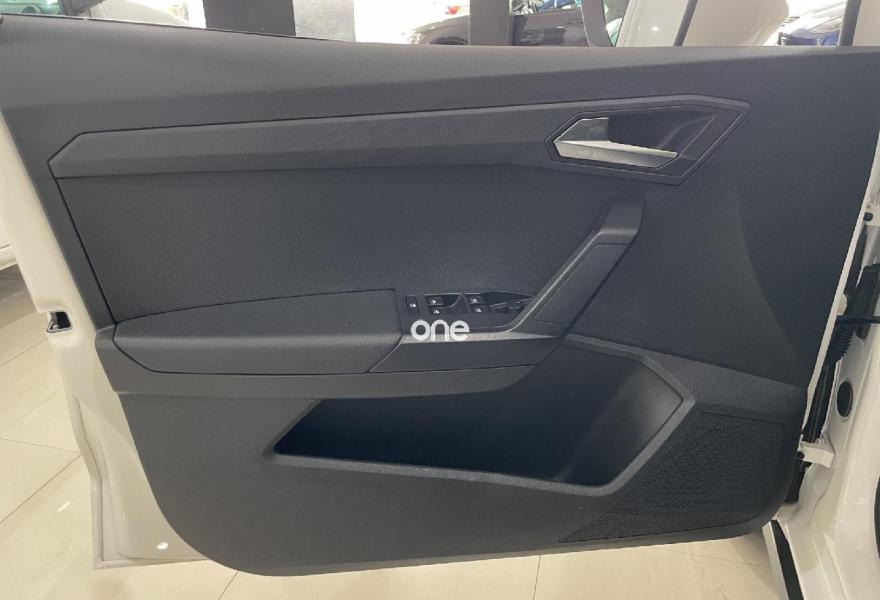 SEAT Arona 2023