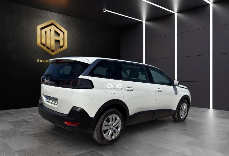 PEUGEOT 5008 2022