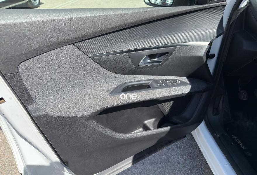 PEUGEOT 5008 2022