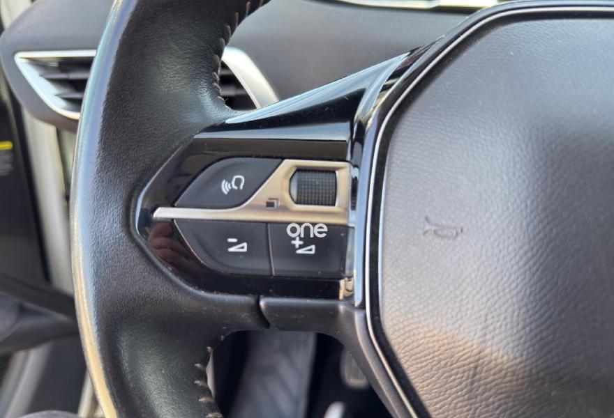 PEUGEOT 5008 2022