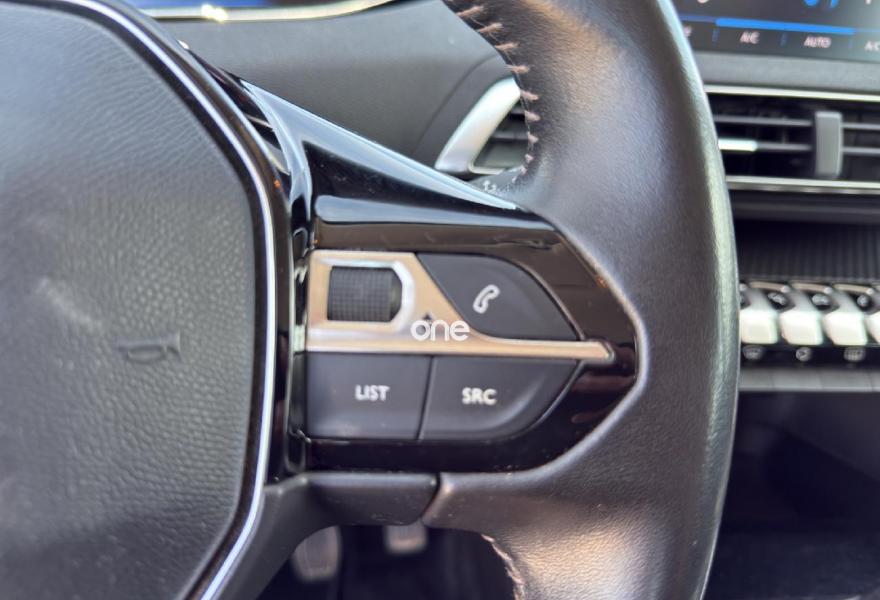 PEUGEOT 5008 2022