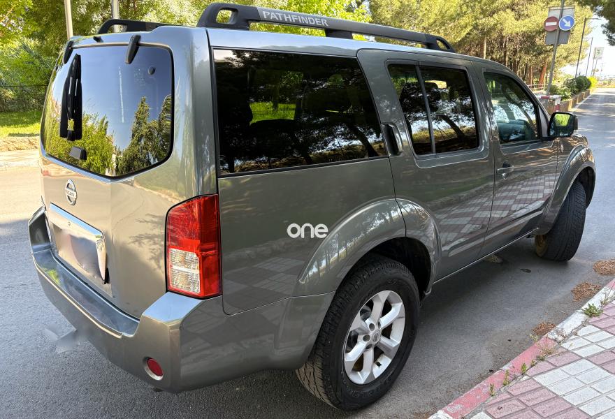 NISSAN Pathfinder 2009