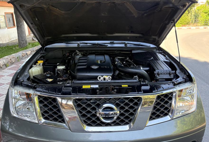NISSAN Pathfinder 2009