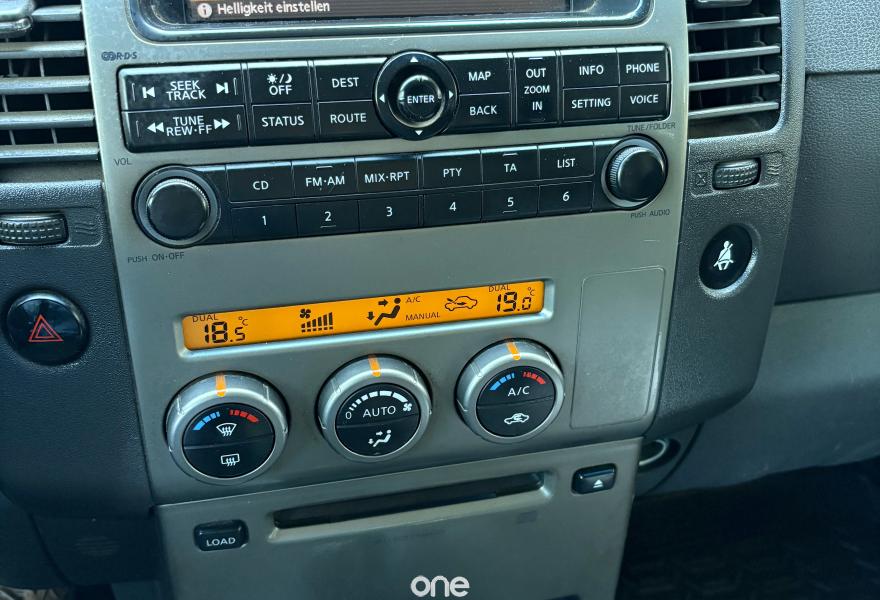 NISSAN Pathfinder 2009