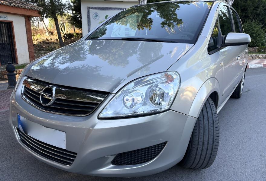 OPEL Zafira 2009