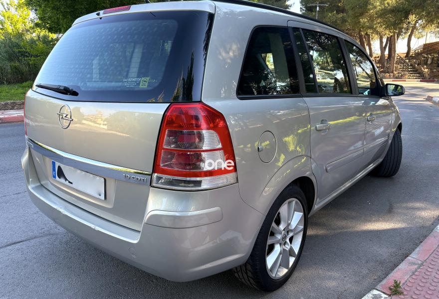 OPEL Zafira 2009
