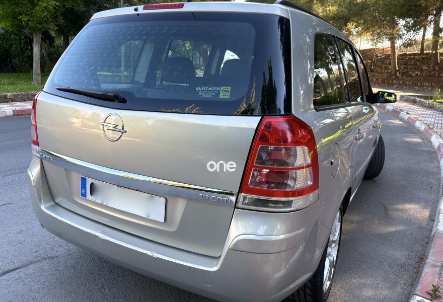 OPEL Zafira 2009