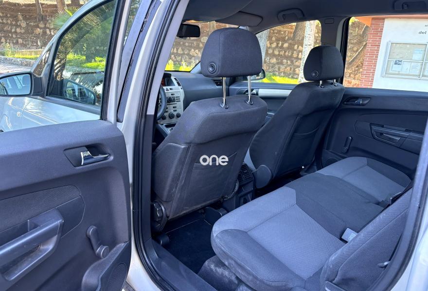OPEL Zafira 2009