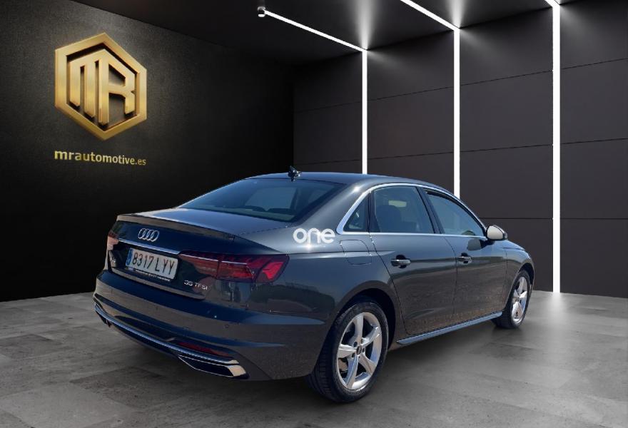 AUDI A4 2022