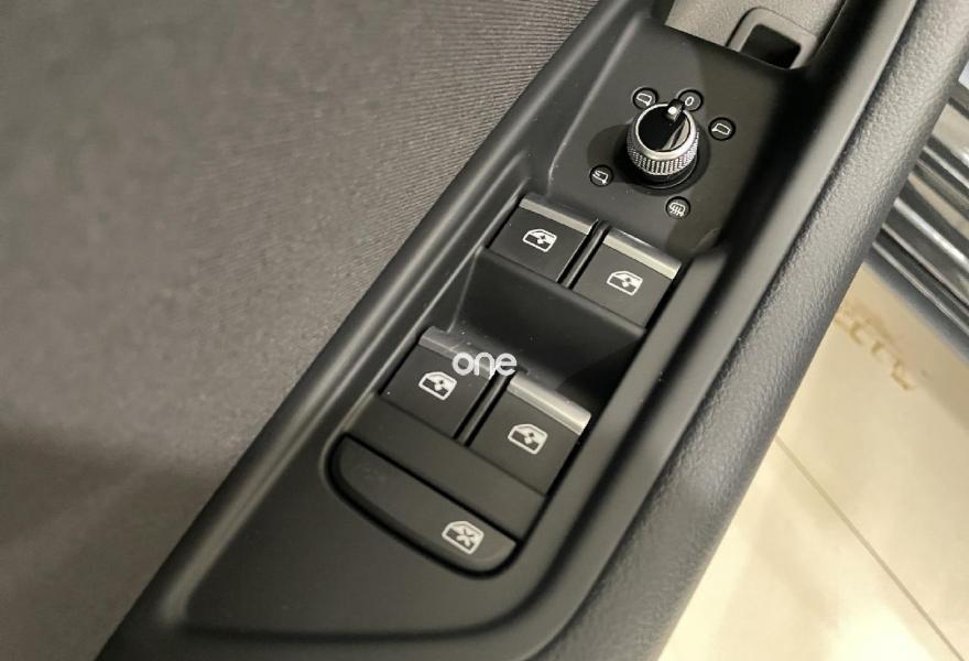 AUDI A4 2022
