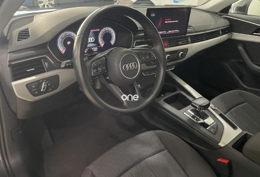 AUDI A4 2022