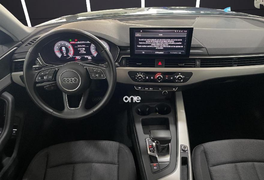 AUDI A4 2022