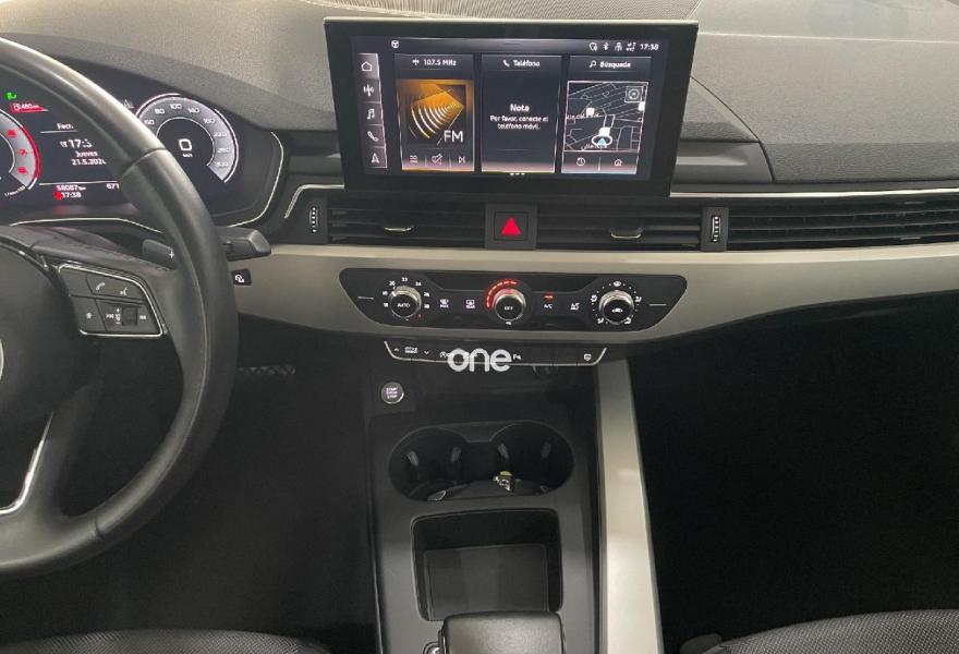 AUDI A4 2022