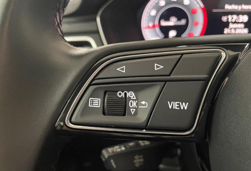 AUDI A4 2022