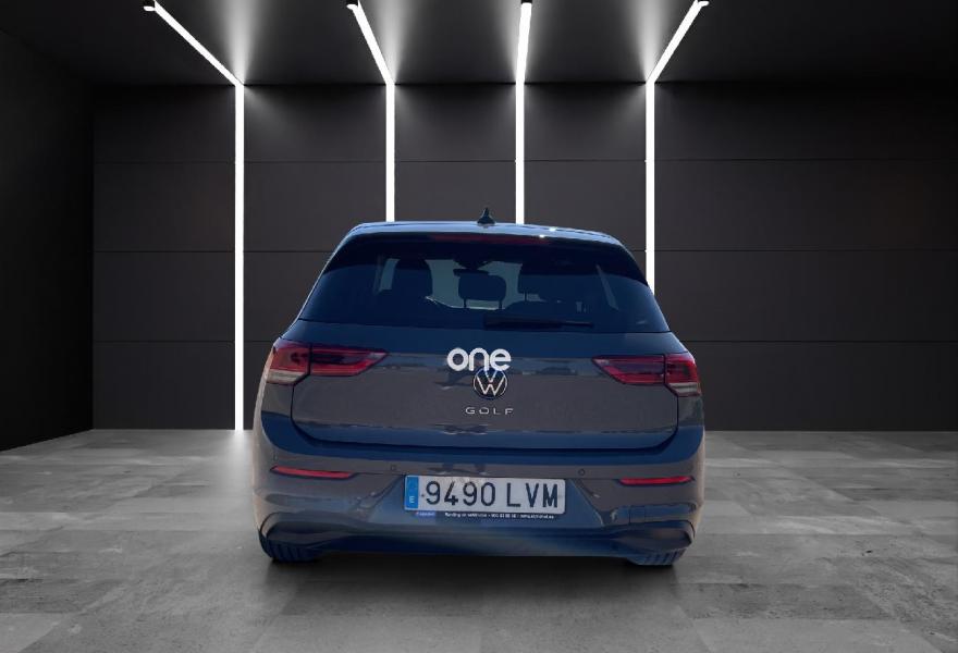 VOLKSWAGEN Golf 2021